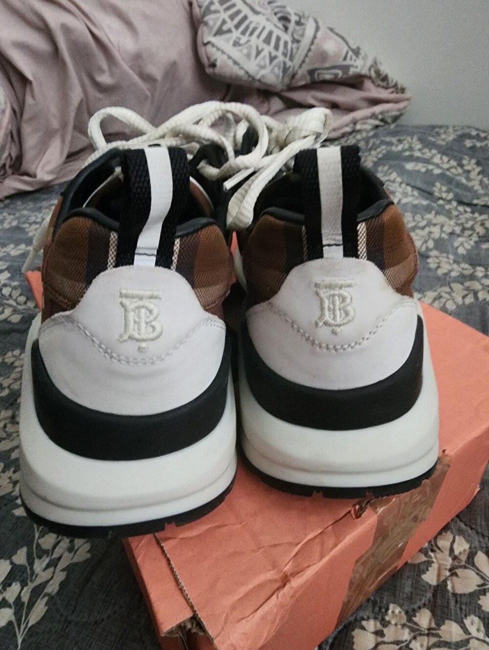 Burberry Unisex Brown White Black Check Pattern Leather-Trim Sneakers